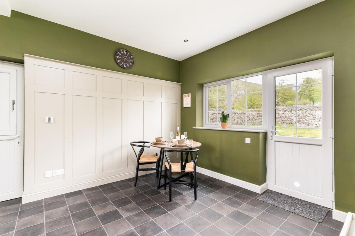 Central Malham Wellbeing Escape Hot Tub & Studio Exteriér fotografie